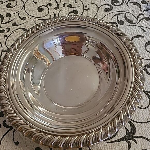 W.M.Rogers Silver-plated Condiment Set - Picture 2 of 6